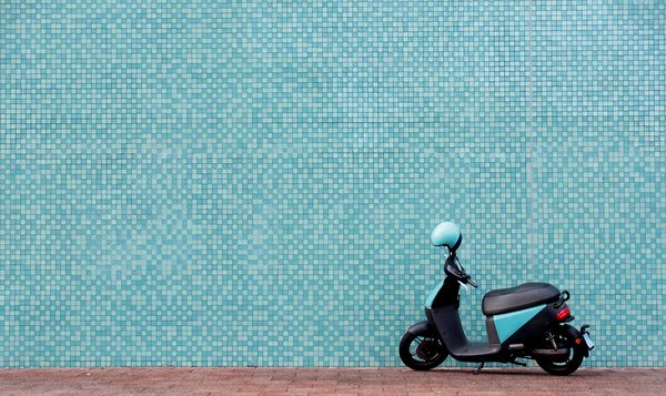 Location et échange de batterie rapide : scooter électrique